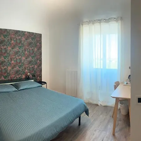 Sunrise Marina di Pisa